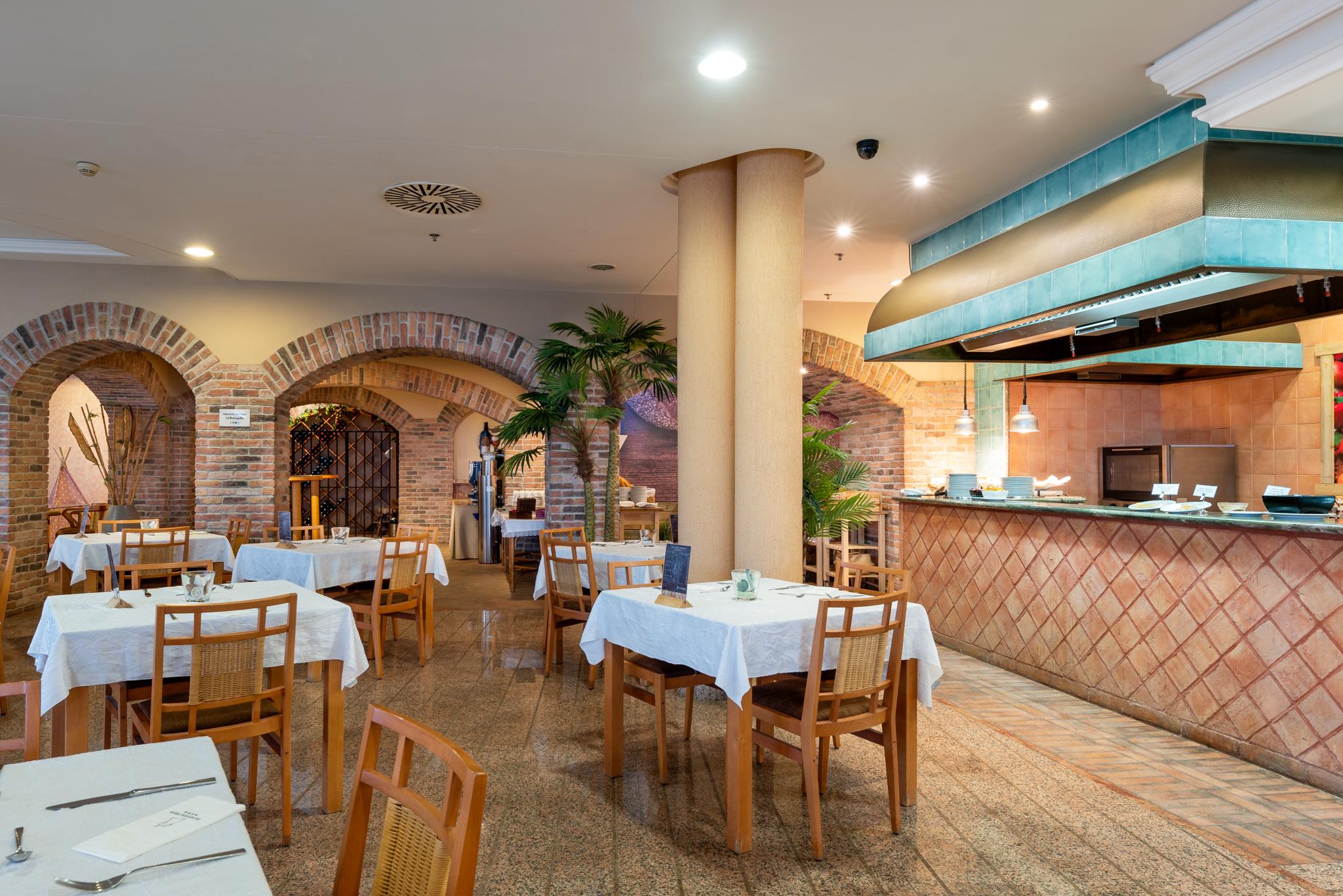 Hotel Esmeralda Maris By Livvo Коста Калма Экстерьер фото
