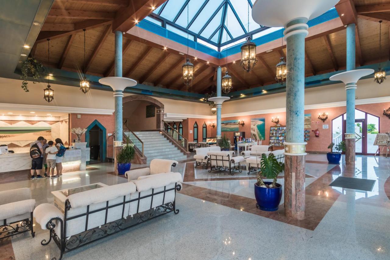 Hotel Esmeralda Maris By Livvo Коста Калма Экстерьер фото